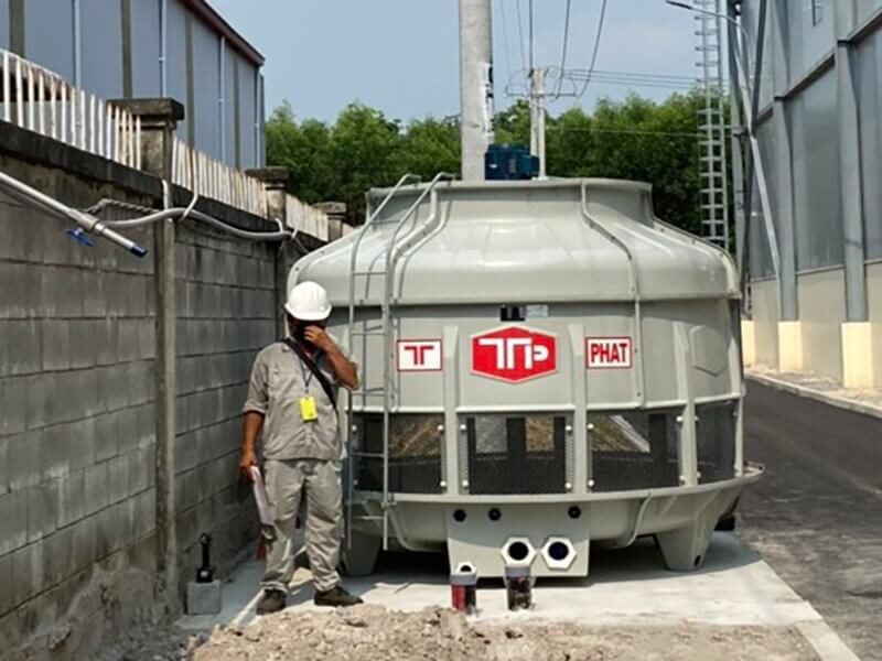 Những điều cần lưu ý khi thuê dịch vụ xử lý nước tháp tản nhiệt
